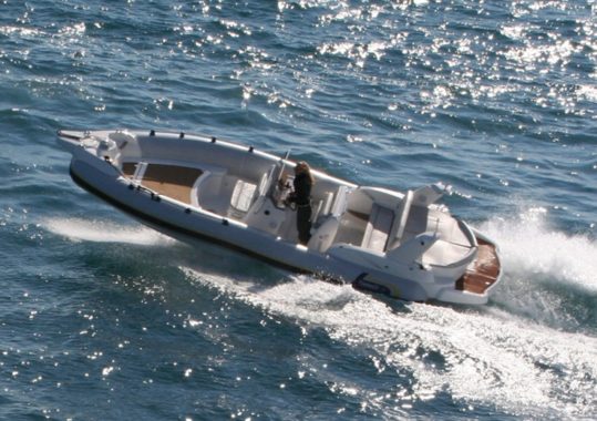 Bootverhuur aan het Iseomeer - RIB Marlin 25 EFB